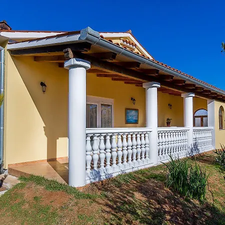 Casa Vesna *